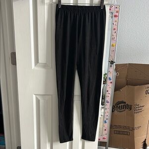Black leggings